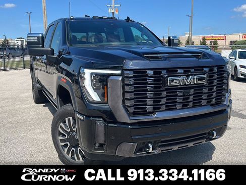 Used 2024 GMC Sierra 2500 Denali Ultimate AWD/4WD image 1
