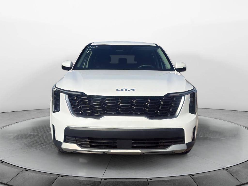Used 2026 Kia Sorento LX FWD image 2