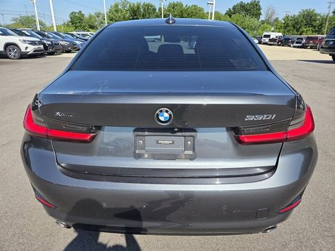 Used 2019 BMW 330i xDrive Sedan w/ Convenience Package AWD/4WD image 4
