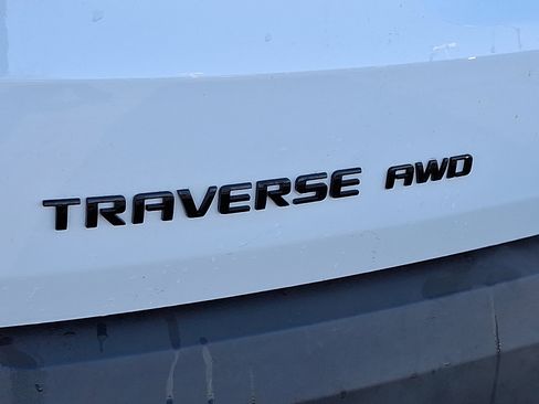 Used 2023 Chevrolet Traverse LS w/ Midnight/Sport Edition image 31