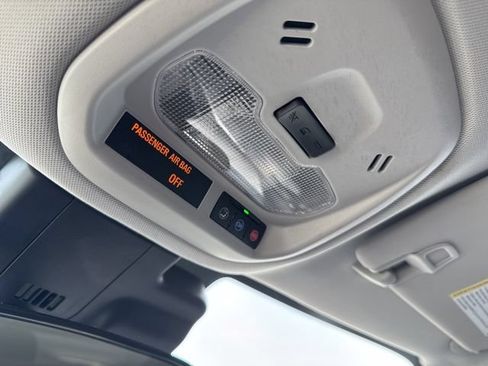 Used 2025 Chevrolet Trax ACTIV FWD image 48