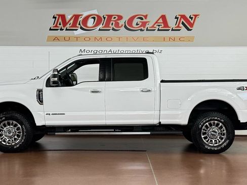 Used 2022 Ford F250 XLT w/ XLT Premium Package image 6