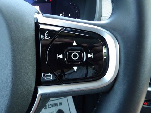 Certified 2026 Volvo XC90 B6 Plus AWD/4WD image 20