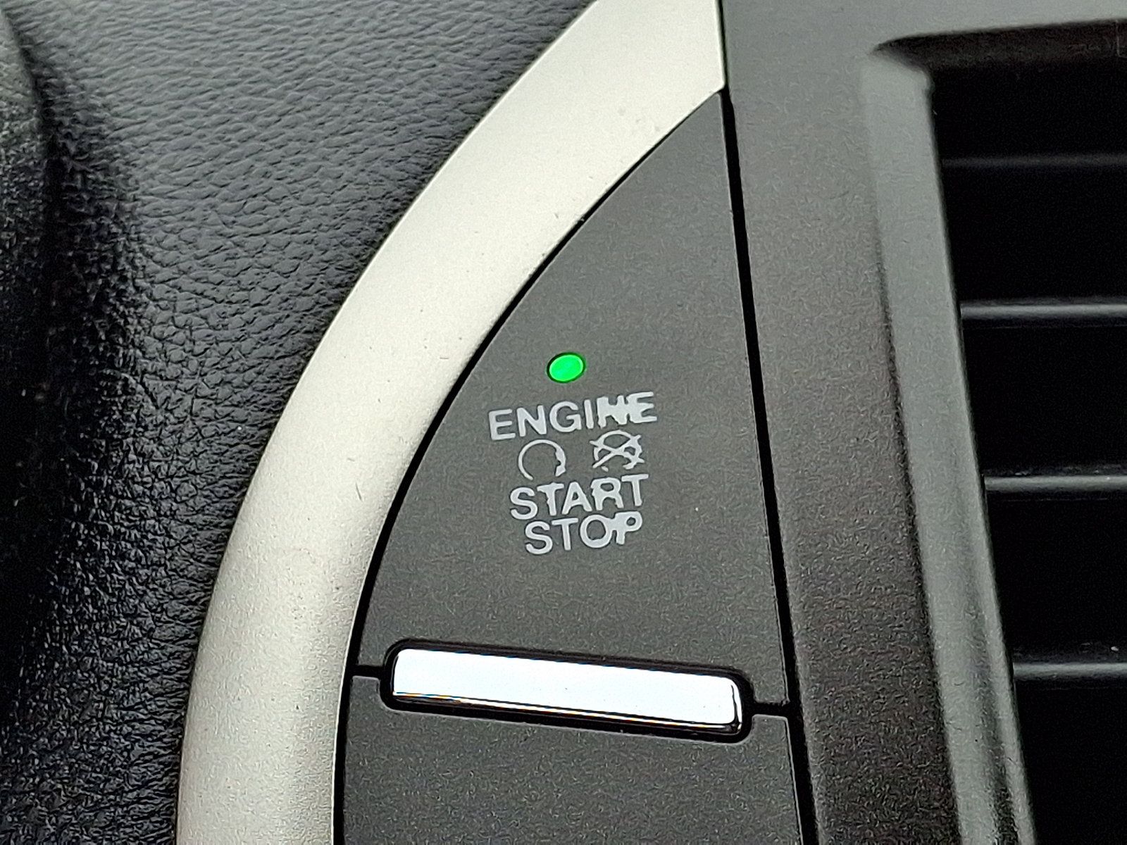 Used 2015 Lincoln MKC AWD w/ Equipment Group 102A Reserve image 28