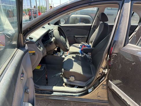Used 2010 Kia Rio LX FWD image 6