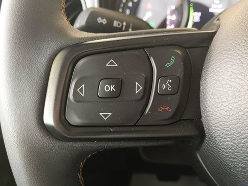 Used 2024 Jeep Wrangler Unlimited AWD/4WD image 20