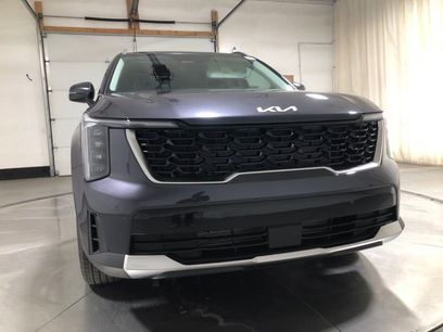 New 2026 Kia Sorento S w/ S Panoramic Sunroof Package