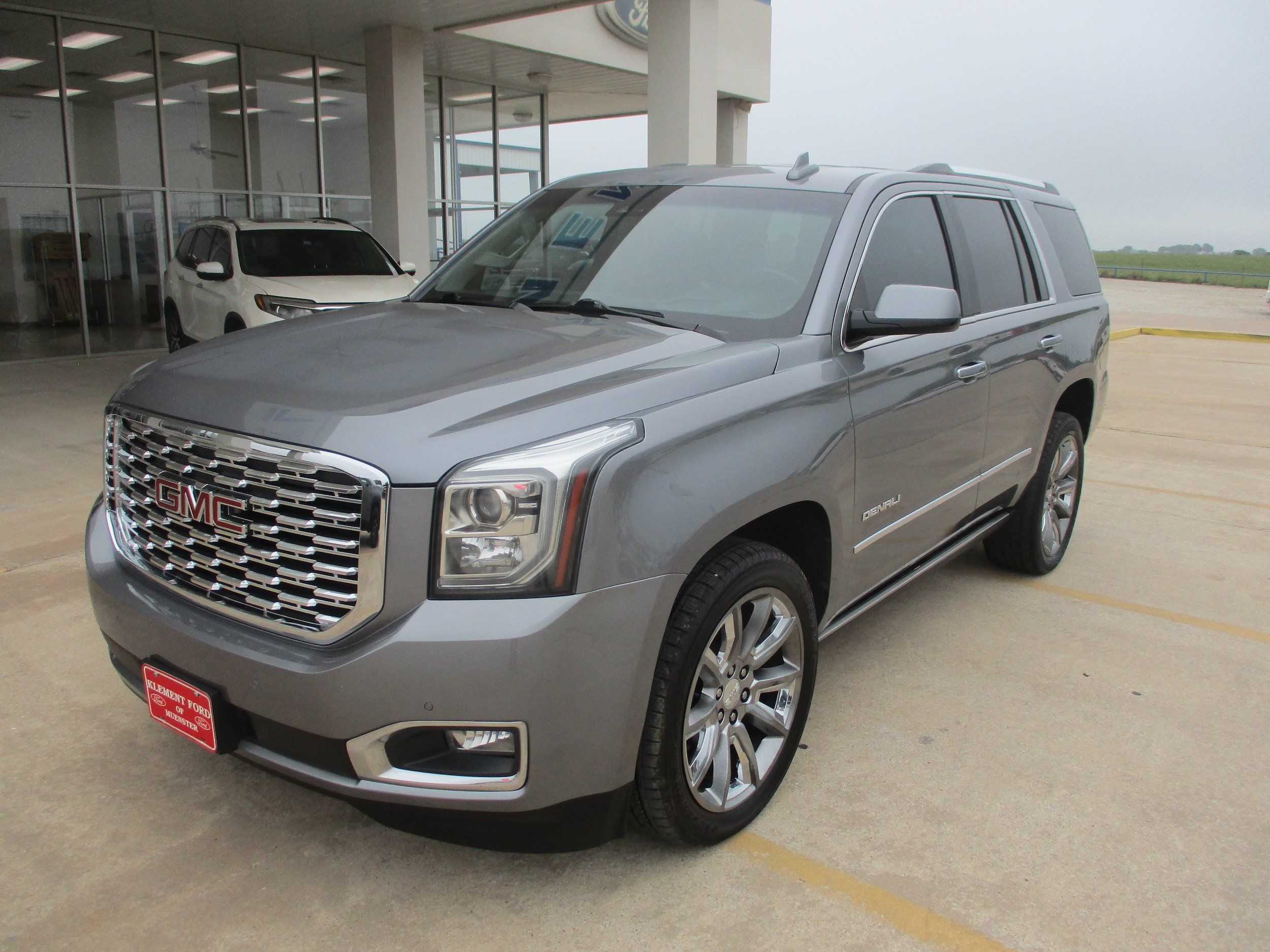 Used 2020 GMC Yukon Denali w/ Denali Ultimate Package AWD/4WD image 2