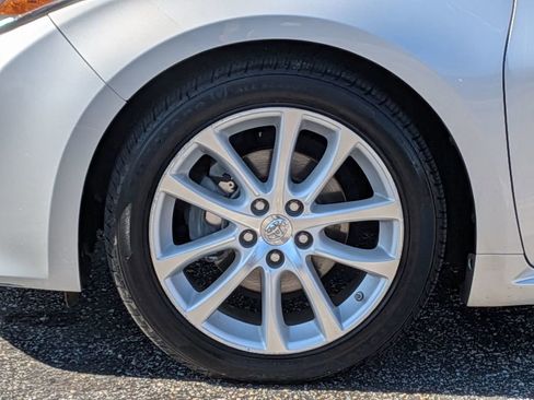 Used 2014 Toyota Avalon Limited image 11