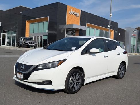 Used 2022 Nissan Leaf S Plus image 2