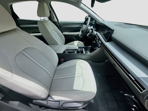 Used 2026 Hyundai Sonata SEL FWD image 28
