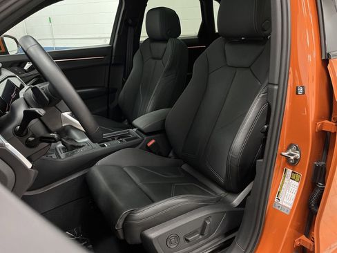 Used 2024 Audi Q3 2.0T Premium Plus w/ Premium Plus Package image 4