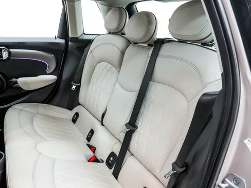 Used 2023 MINI Cooper S w/ Signature Upholstery Package FWD image 17
