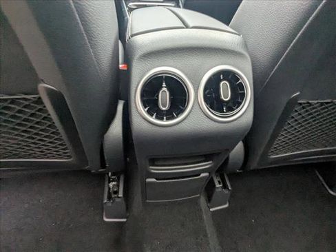 New 2026 Mercedes-Benz GLB 250 image 11