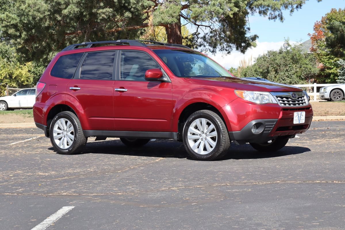 Used 2013 Subaru Forester 2.5X Limited AWD/4WD image 2