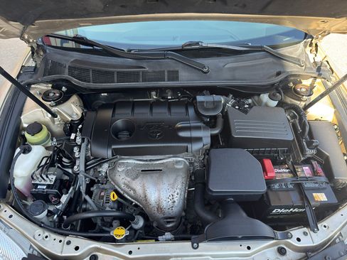Used 2011 Toyota Camry LE w/ LE Extra-Value Pkg FWD image 38