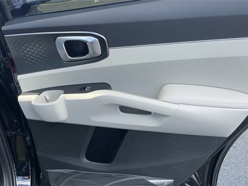 Certified 2025 Kia Sorento EX w/ EX Panoramic Sunroof Package image 13