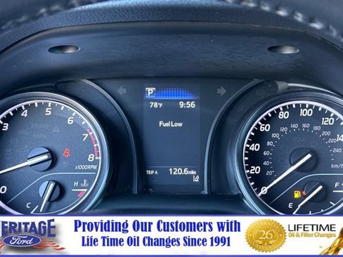 Used 2022 Toyota Camry SE w/ Carpet Mat Package (TMS) FWD image 22