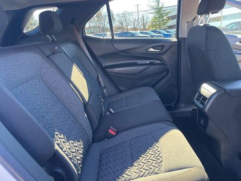 Used 2023 Chevrolet Equinox LT image 41
