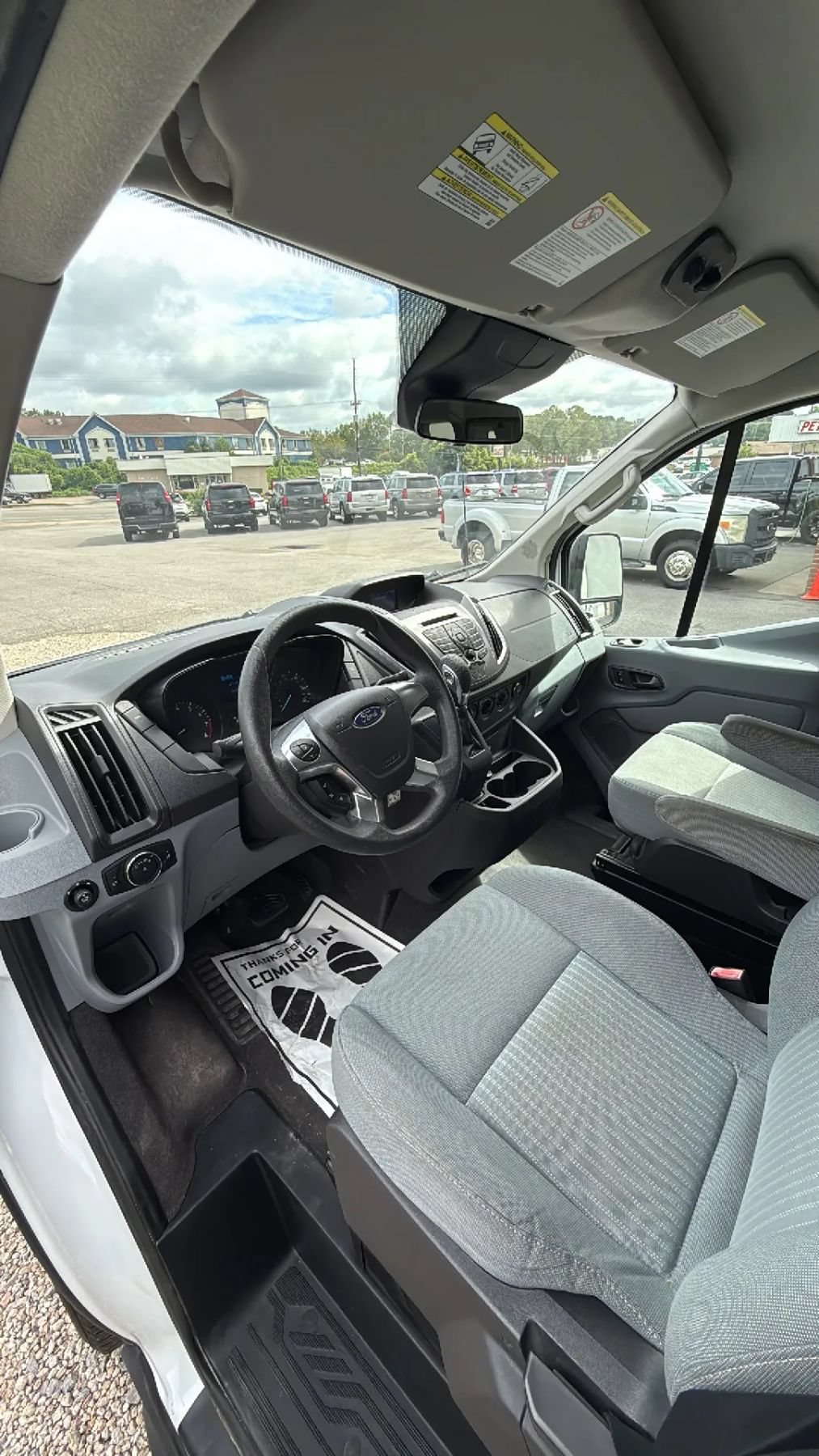 Used 2015 Ford Transit 350 XLT RWD image 20