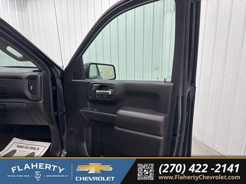 Used 2023 Chevrolet Silverado 1500 Custom image 12