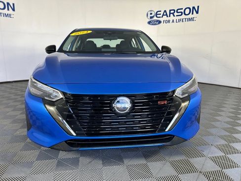 Used 2024 Nissan Sentra SR FWD image 9