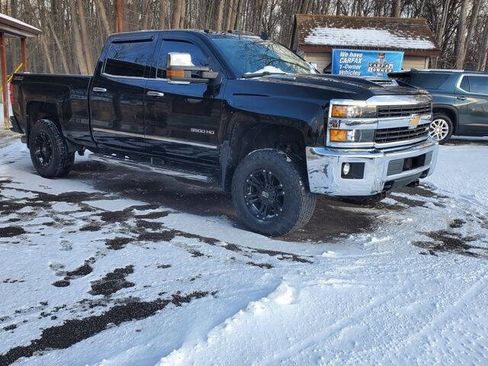 Used 2017 Chevrolet Silverado 3500 LTZ w/ Duramax Plus Package AWD/4WD image 8