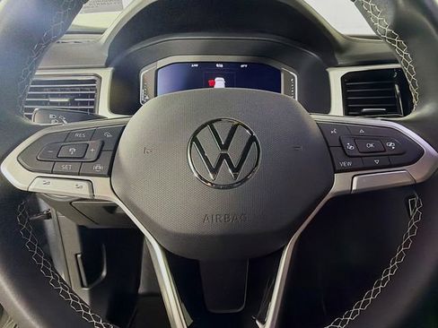 Used 2023 Volkswagen Atlas Cross Sport SE image 13