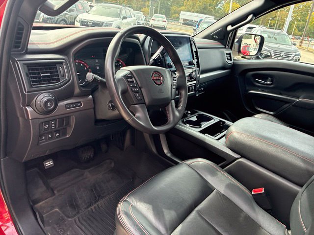 Used 2024 Nissan Titan PRO-4X w/ Pro-4x Convenience Package AWD/4WD image 19