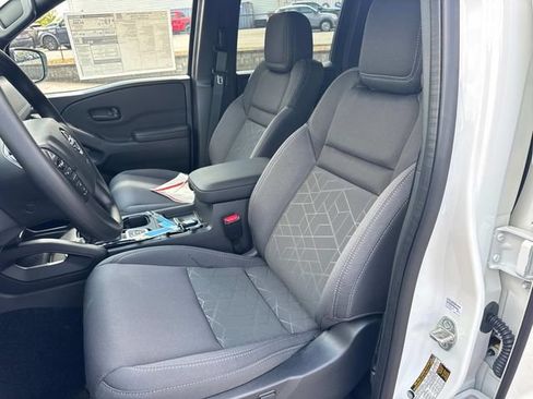 New 2026 Nissan Frontier SV w/ Tow Package AWD/4WD image 22