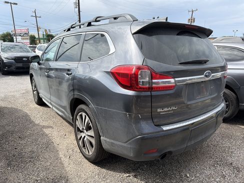 Used 2022 Subaru Ascent Limited w/ Technology Package AWD/4WD image 4