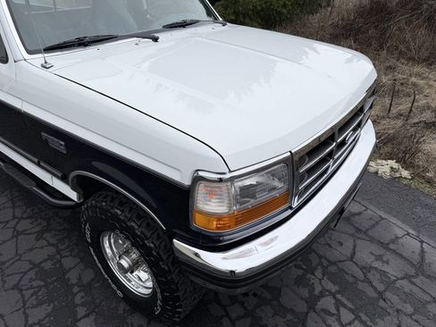 Used 1993 Ford F250 XLT 2dr 4WD Extended Cab LB HD image 17