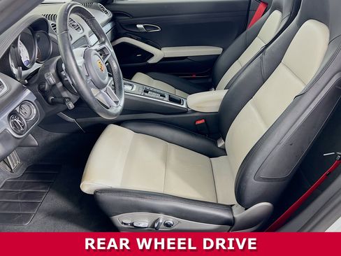 Used 2018 Porsche 718 Boxster S image 3