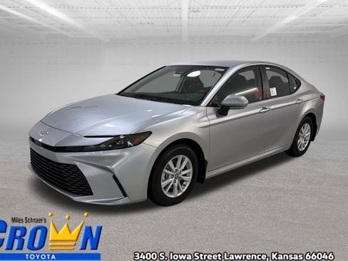 New 2026 Toyota Camry LE FWD image 1