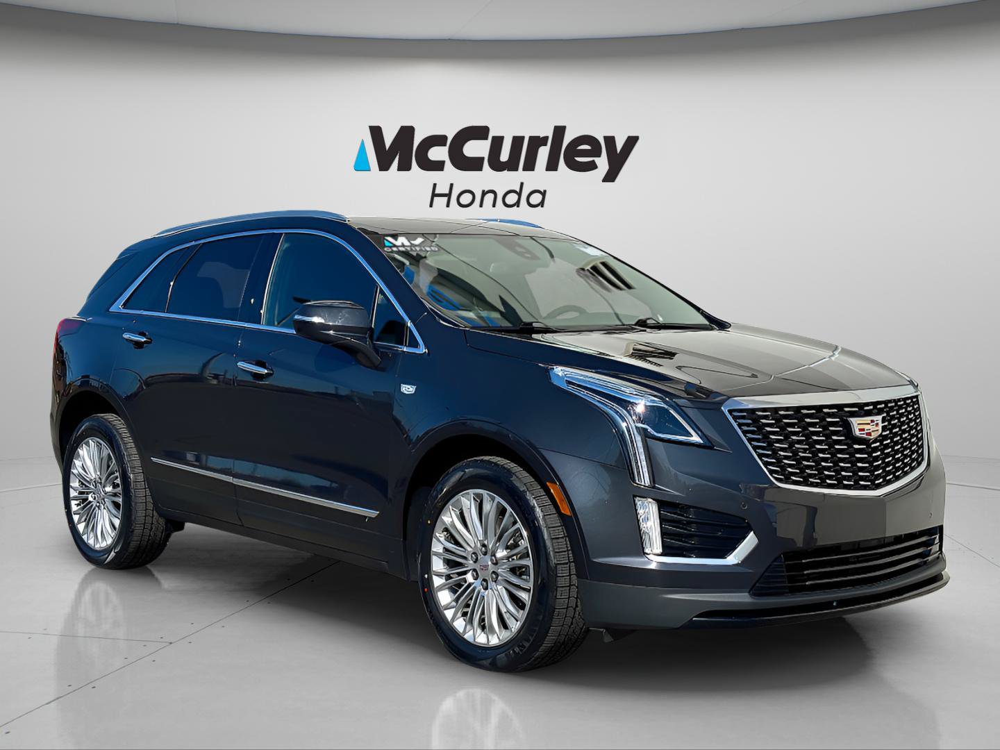 Used 2020 Cadillac XT5 Luxury FWD image 1