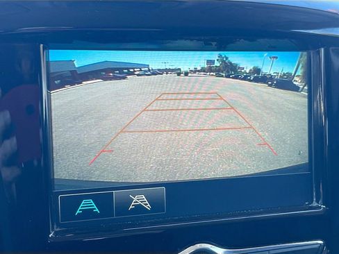 Used 2019 Chevrolet Traverse LS FWD image 13