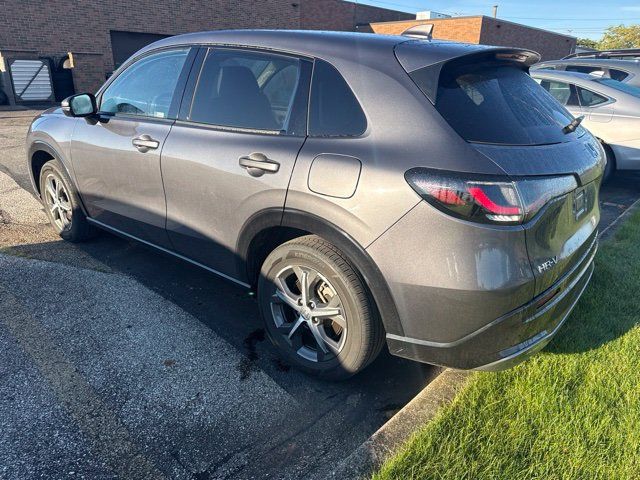 Used 2024 Honda HR-V EX-L image 4