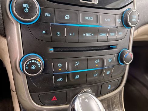 Used 2014 Chevrolet Malibu LT w/ Power Convenience Package image 14