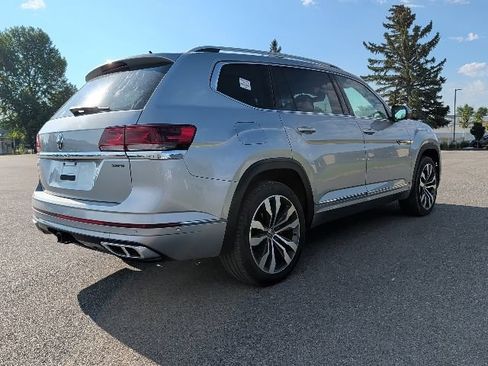 Used 2023 Volkswagen Atlas SEL Premium AWD/4WD image 3