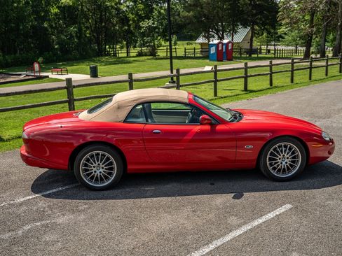Used 1999 Jaguar XK8 Convertible RWD image 20