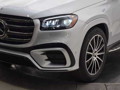 New 2026 Mercedes-Benz GLS 450 4MATIC image 10