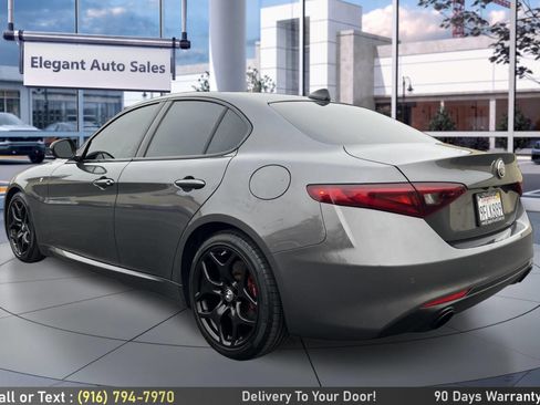 Used 2022 Alfa Romeo Giulia Ti image 9