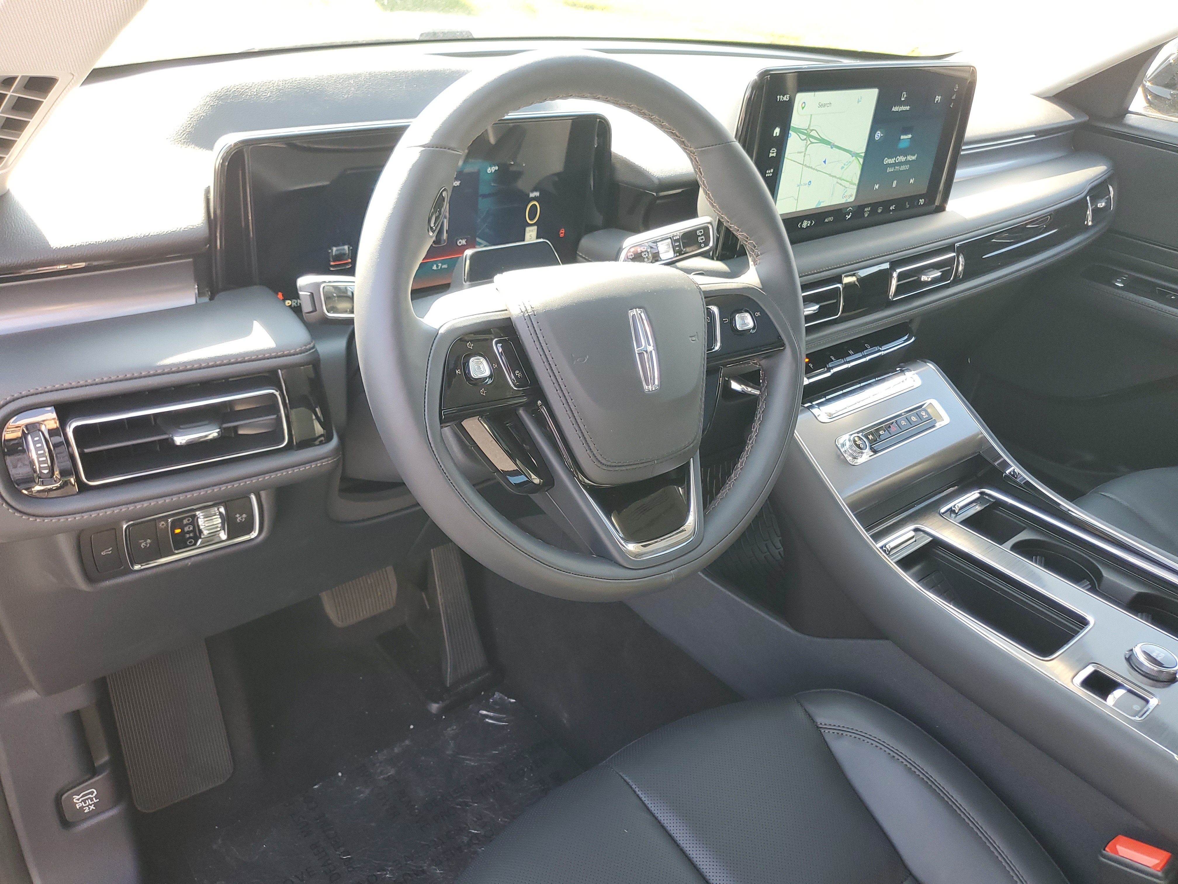 New 2027 Lincoln Aviator AWD image 12