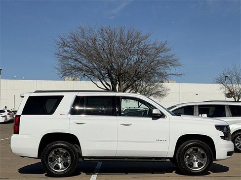 Used 2018 Chevrolet Tahoe LT image 3