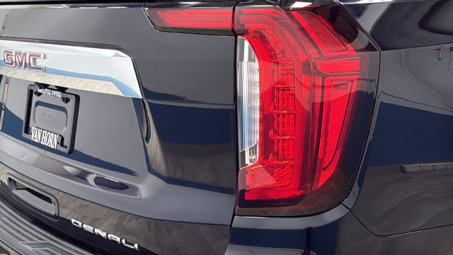 Used 2022 GMC Yukon Denali AWD/4WD image 42