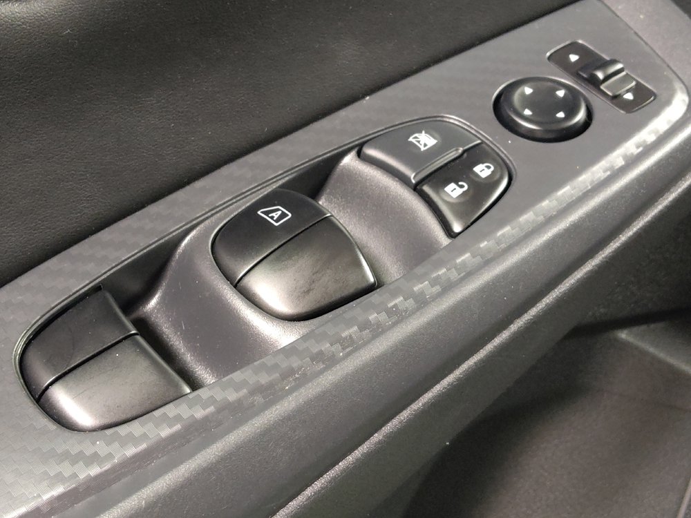 Used 2025 Nissan Sentra S FWD image 27