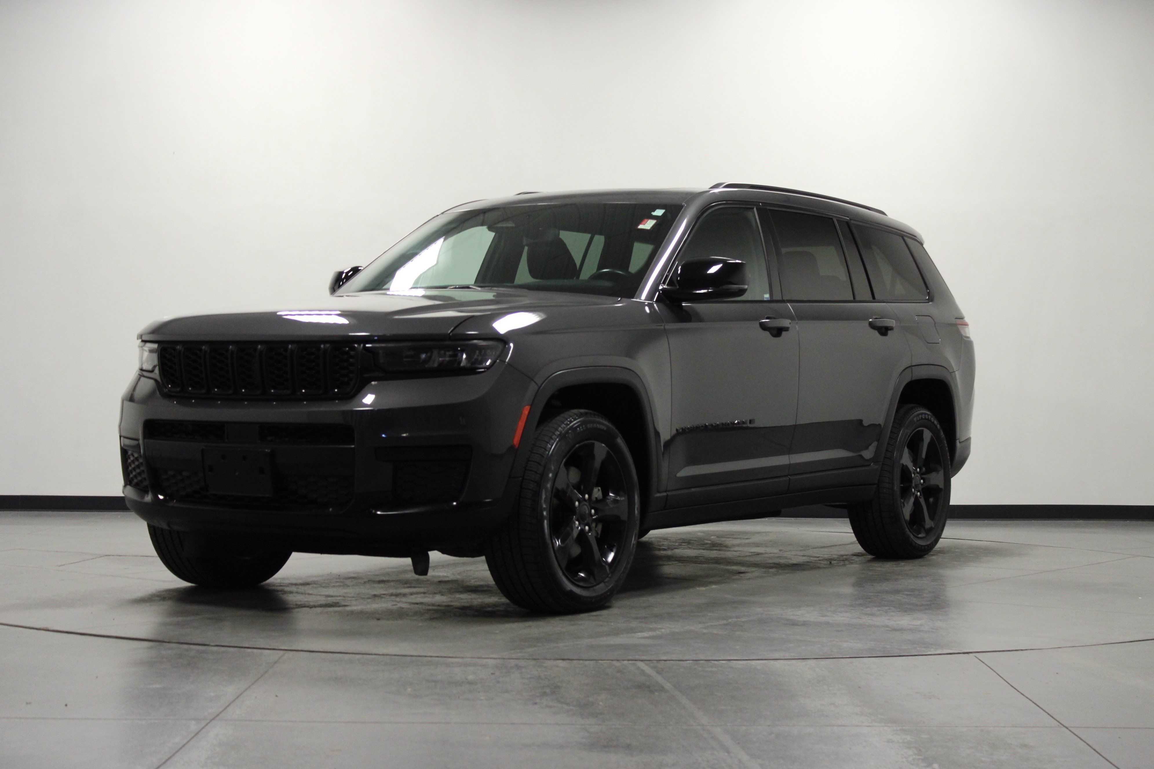 Used 2022 Jeep Grand Cherokee L Laredo AWD/4WD image 8