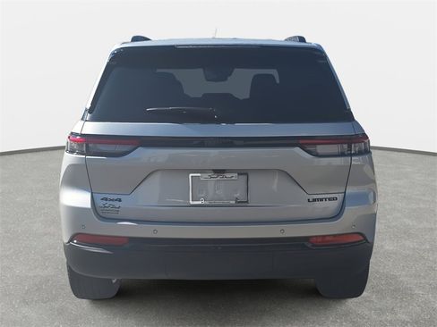 New 2025 Jeep Grand Cherokee Limited w/ Black Appearance Package image 6