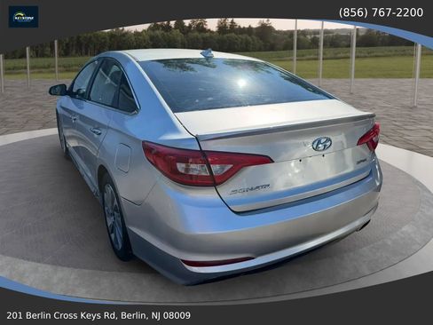 Used 2017 Hyundai Sonata Sport w/ Value Edition Package 02 FWD image 3