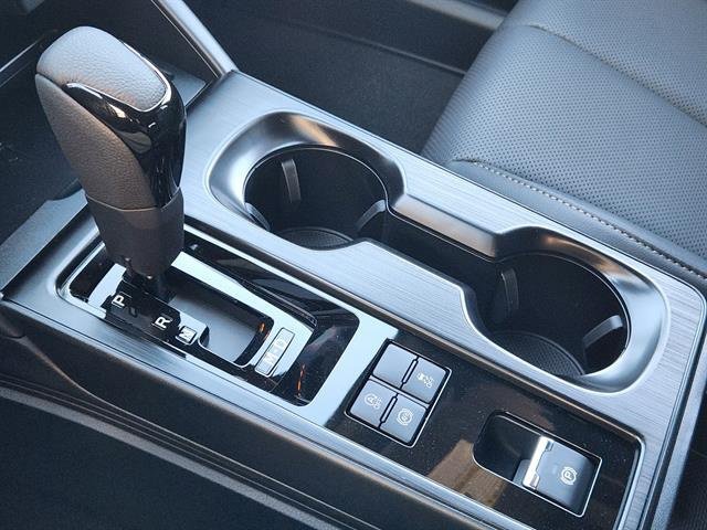 New 2026 Subaru Outback Limited AWD/4WD image 15